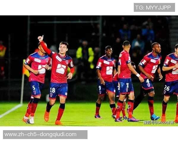 兰斯主场迎战摩纳哥全力争胜双方球员状态分析与比赛前瞻 兰斯主场迎战摩纳哥全力争胜双方球员状态分析与比赛前瞻